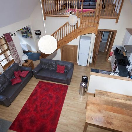 Honeysuckle Cottage At Williamscraig Holiday Cottages Linlithgow Bagian luar foto