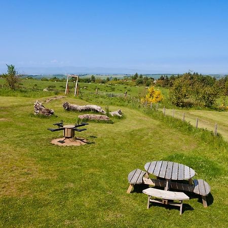 Honeysuckle Cottage At Williamscraig Holiday Cottages Linlithgow Bagian luar foto